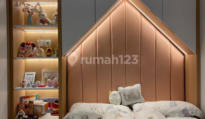 Rumah Full Furnished With Attic Room & Sky Balcony 2