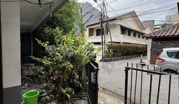 Dijual Rumah Strategis Di Jalan Tawakal Raya, Grogol 2