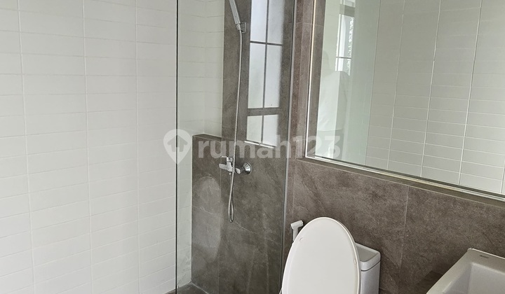 New Aether Greenwich House in BSD City Facing North 2