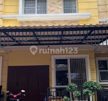 House in Amarillo Cluster Gading Serpong