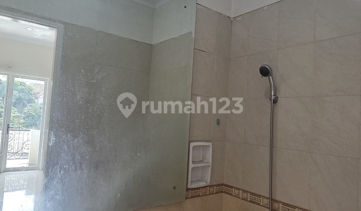 Corner House in Crystal Gading Serpong Cluster 2