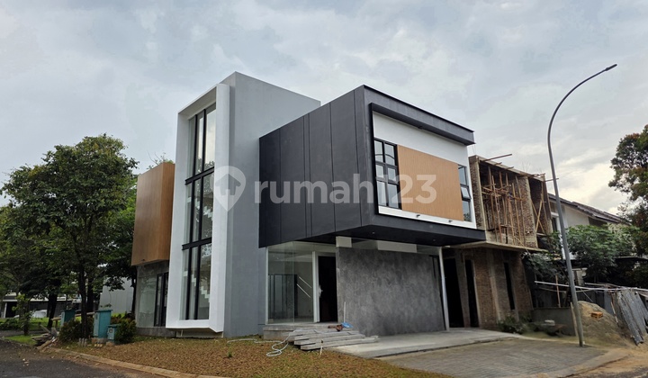 Rumah Brand New Hoek / Hook Bangunan Mandiri The Icon Bsd City