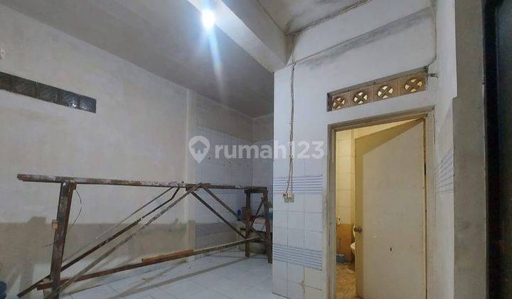 Disewakan Ruko di harapan indah Bekasi  4