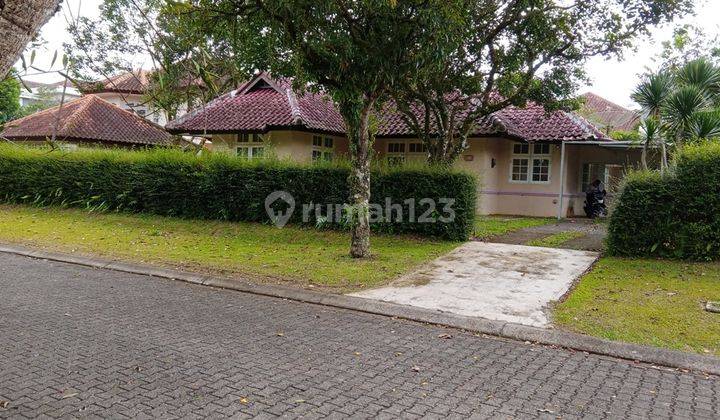 Rumah SHM Tanah Yang Luas di Rancamaya Golf Estate, Bogor 2