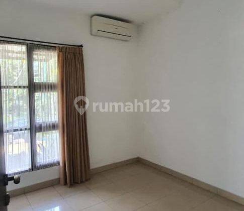 Rumah 2 Lantai Bagus SHM di Bukit Nirwana Residence, Bogor 3