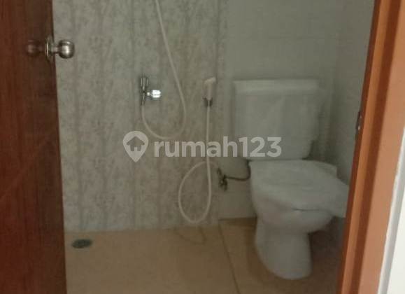 kamar mandi rumah baru shm di perumahan