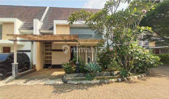 Di Jual Murah Rumah 1 Lt.dekat Taman ,Tanah Hook,shm 2