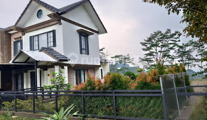 Dijual Rumah Elite 2 Lantai, Tanah Hook,Shm,Baru