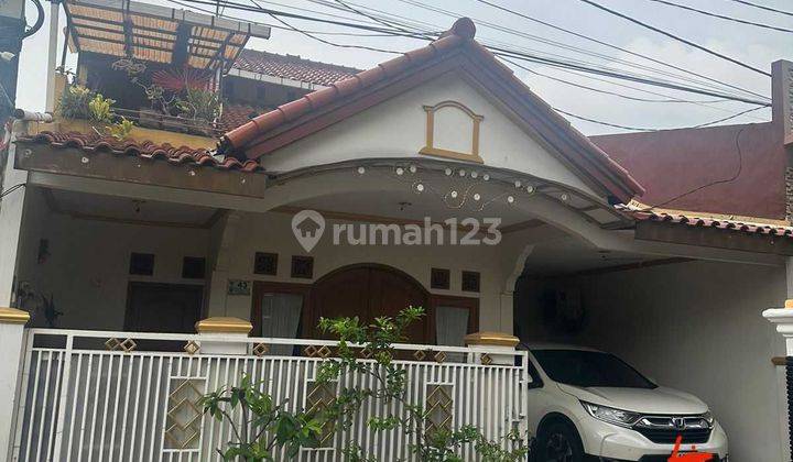 Rumah Bagus 2 Lantai, Shm,siap Huni, Bekasi Timur  1