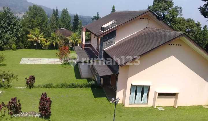 Villa Exclusive Megamendung,Full View Gunung,Shm, Siap Huni Villa Exclusive Megamendung,Full View Gunung,Shm, Siap Huni