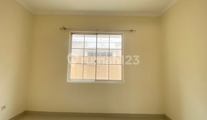 Disewakan Rumah Bagus Dua Lantai Minimalisss 2