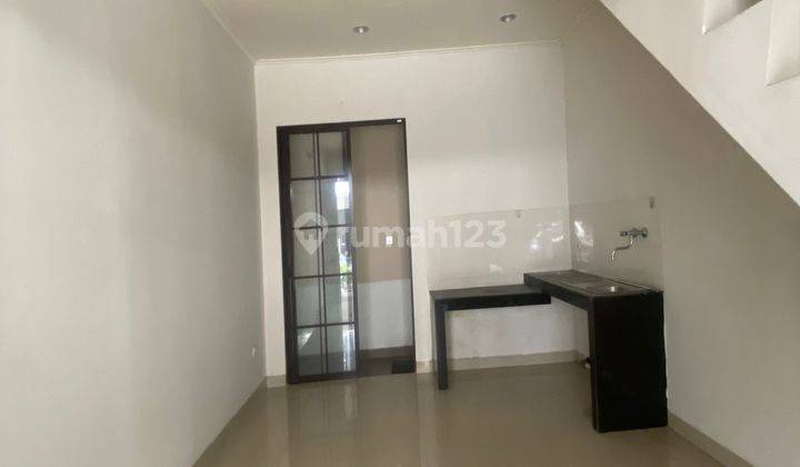  Rumah Unfurnished Bagus SHM - Sertifikat Hak Milik 2