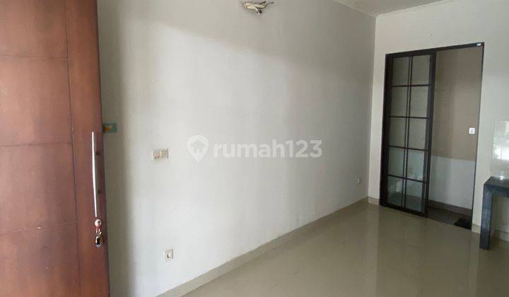 Disewakan Rumah Murah Siap Huni Dua Lantai Aja 2