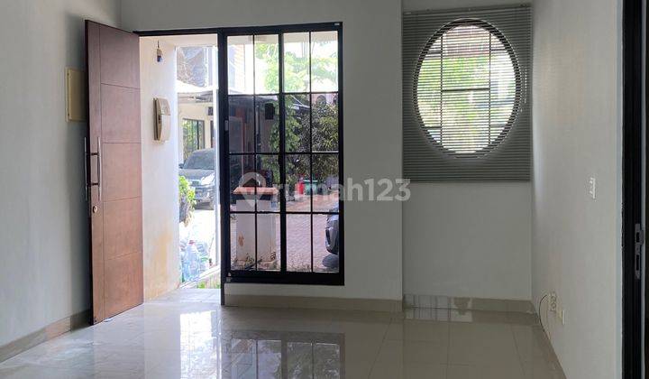 DISEWAKAN RUMAH SIAP HUNI 4kt Luas 8x20  2