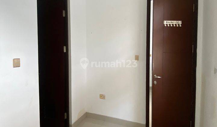 DISEWAKAN RUMAH DUA LANTAI TERMURAH SIAP HUNI 2