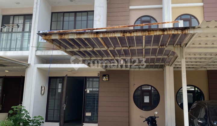 Disewakan Rumah 6X15 di Green Lake City Bagus
