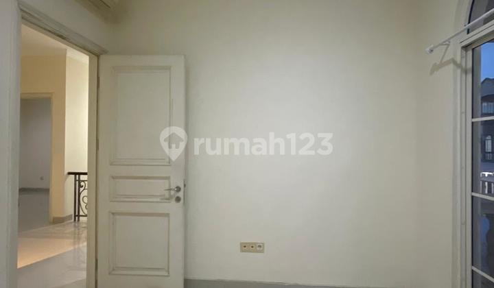 Disewakan Rumah Bagus di Green Lake City 2