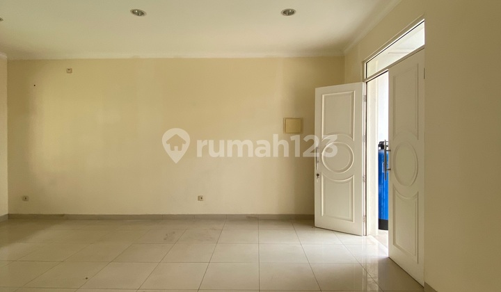 Disewakan Rumah 8x15 Siap Huni di Green Lake City 2