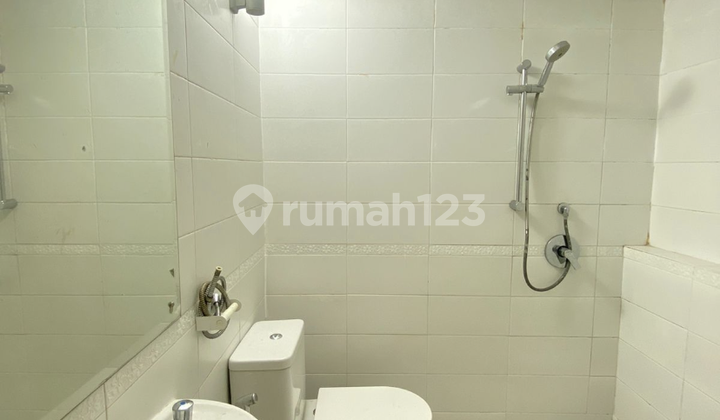 For Rent Cheap Two-Story House American Cluster 2