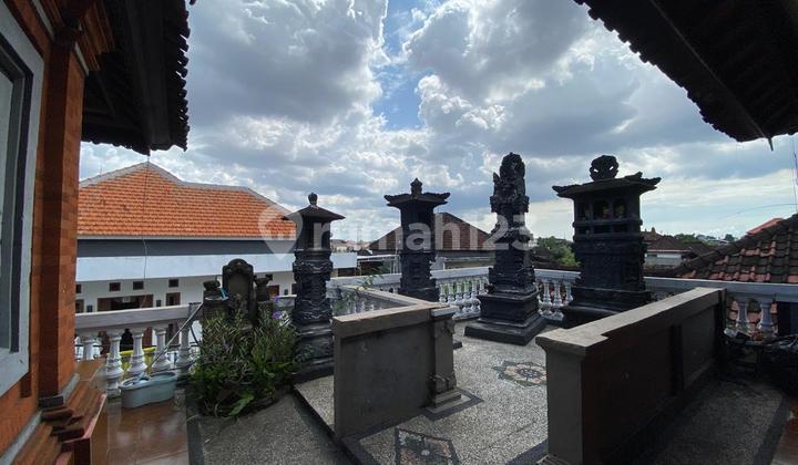 Three-Story Spacious Strategic House in Pemecutan Kelod 2