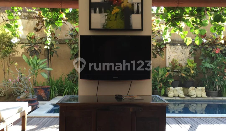 Villa 2 Lantai dengan Private Pool di Umalas – Nyaman untuk Keluarga Villa 2 Lantai dengan Private Pool di Umalas – Nyaman untuk Keluarga