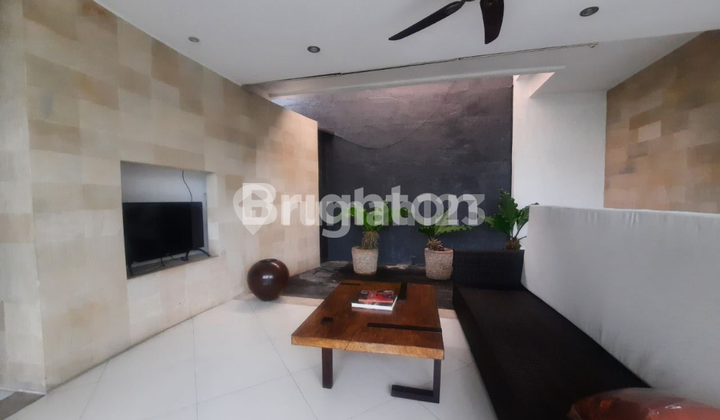 Exclusive Villa in the Heart of Kerobokan – Live Comfortably Close to Everything Exclusive Villa in the Heart of Kerobokan – Live Comfortably Close to Everything
