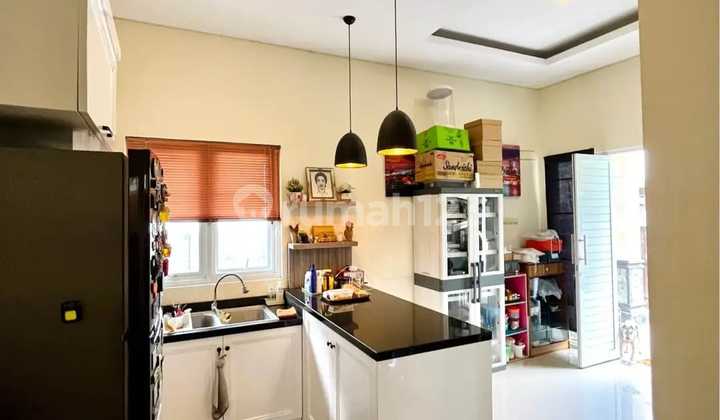 Fully Furnished House in West Gatsu - SHM, Move-In Ready, Close to Kerobokan & Canggu 2