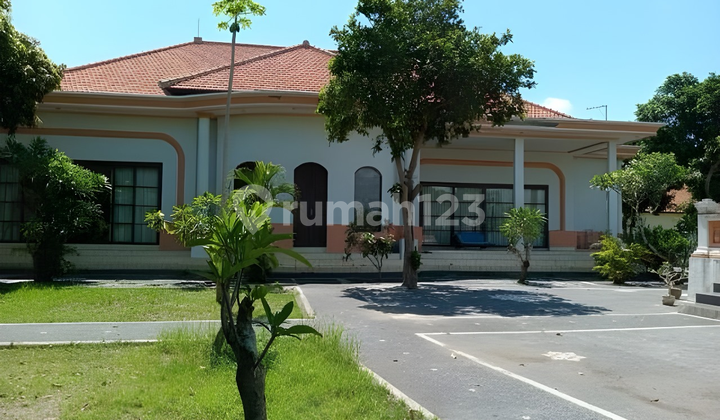 Villa 7 Kamar Luas di Gianyar Bali – Dekat Pantai & Destinasi Favorit! Villa 7 Kamar Luas di Gianyar Bali – Dekat Pantai & Destinasi Favorit!