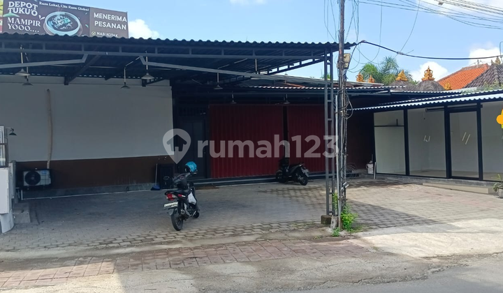 Strategic Northwest-Facing Shop House with Spacious Parking – Suitable for Business