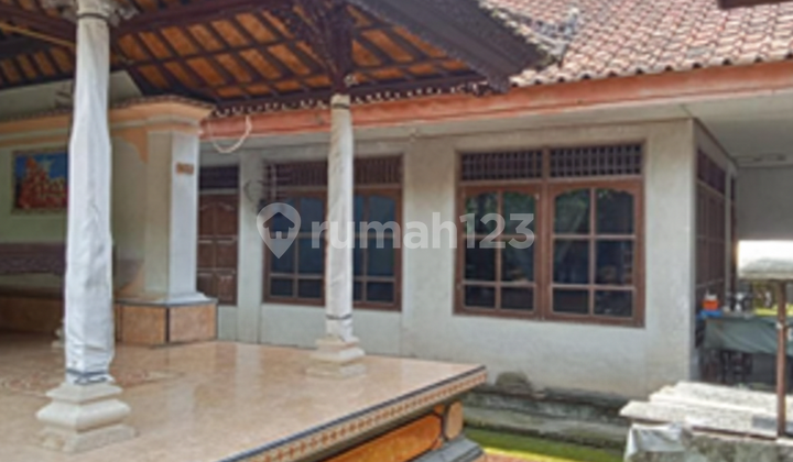 House in the Center of Tabanan City - Large Land 440 M², Rarely Available! 2
