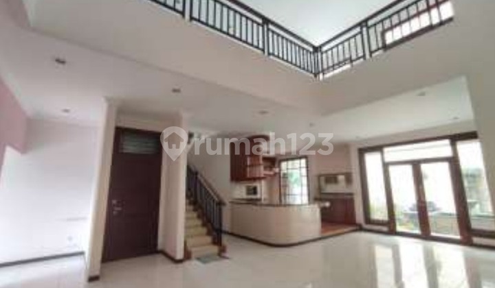 Rumah Mewah Dua Lantai Di Area Gatsu Tengah – Nyaman, Luas, Dan Siap Huni 1
