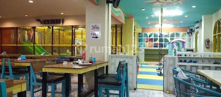 Strategic Spacious Shophouse in Kapal Village Business Area 2