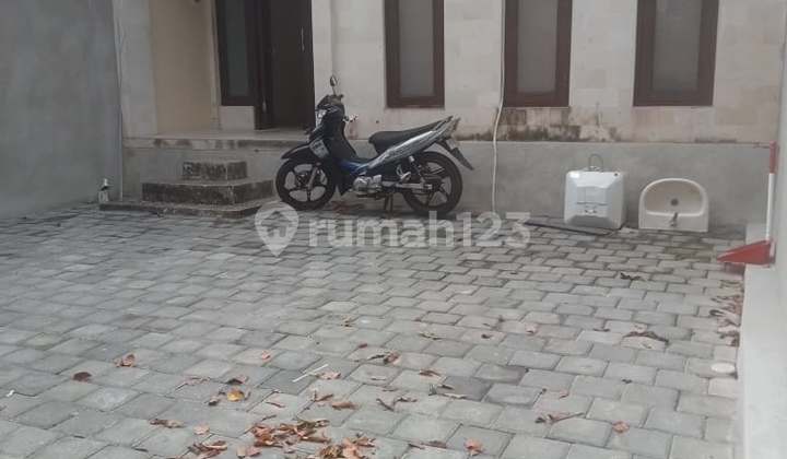 Strategic Fully Furnished House in Renon – Comfortable & Ready to Occupy Strategic Fully Furnished House in Renon – Comfortable & Ready to Occupy