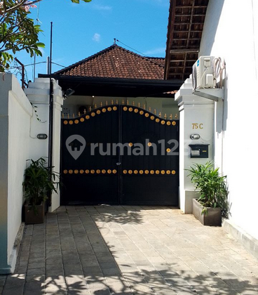 Rumah Nyaman dengan Kolam Renang Pribadi di Area Strategis Sanur - Full Furnished Siap Huni! Rumah Nyaman dengan Kolam Renang Pribadi di Area Strategis Sanur - Full Furnished Siap Huni!