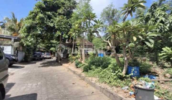 Strategic 220 m² Plot of Land in Pering-Gianyar, Ready to Build Villa or Exclusive Cluster Strategic 220 m² Plot of Land in Pering-Gianyar, Ready to Build Villa or Exclusive Cluster