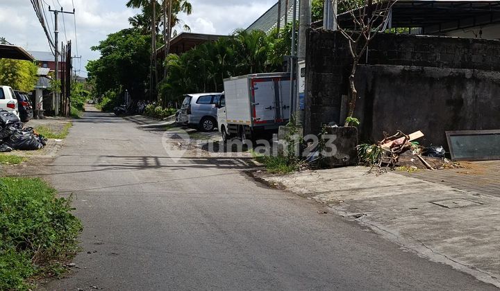 Strategic 2-Story Shophouse in Dewi Sri - Suitable for Office, Shop, or Creative Business 2