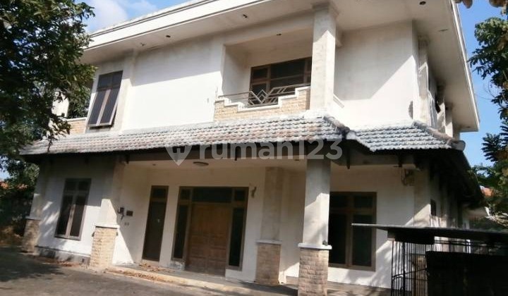 Rumah Semi Villa Luas Di Kawasan Strategis Jimbaran