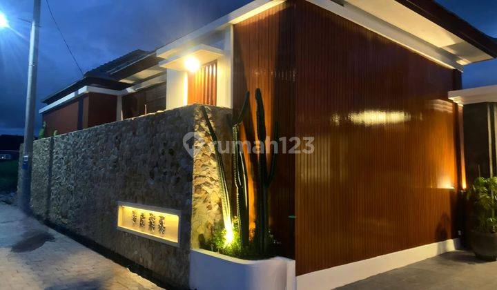 Disewakan Villa Fully Furnished di Kedungu – 3 Kamar Tidur, Kolam Renang, 7 Menit ke Pantai 1