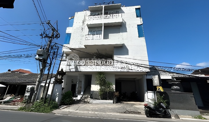 Homestay 4 Lantai Strategis di Kerobokan – Dekat Pantai & Beach Club Hits Homestay 4 Lantai Strategis di Kerobokan – Dekat Pantai & Beach Club Hits