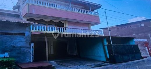 Strategic House in the Heart of Gubeng Kertajaya - Near Campus & Soetomo Hospital 2