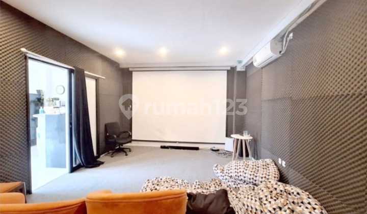 Strategic 3-Story Shop House in Padang Sambian Klod, Denpasar Strategic 3-Story Shop House in Padang Sambian Klod, Denpasar