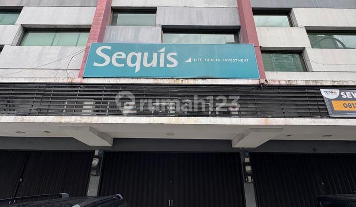 Rent a 3-Story Shop House in Tangcity for Office