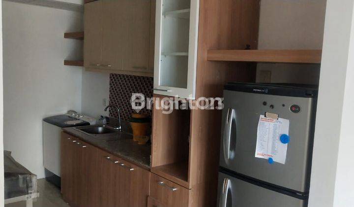 Apartemen Waterplace 3BR Furnish dekat Pakuwon Mall 2