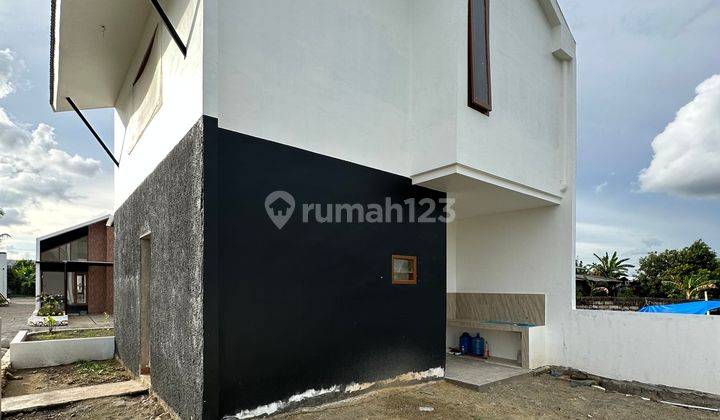 Rumah 2 Lantai di Jalan Samata Dekat Kampus Uin, Makassar 2