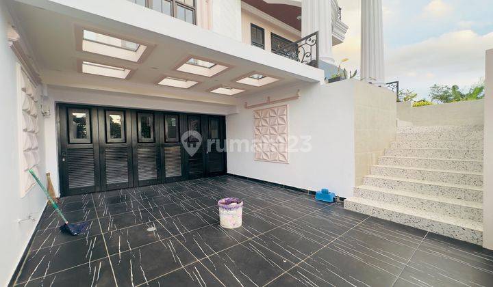 Rumah 3 Lantai Semi Furnished Baru Di Jalan Kumala, Makassar 2