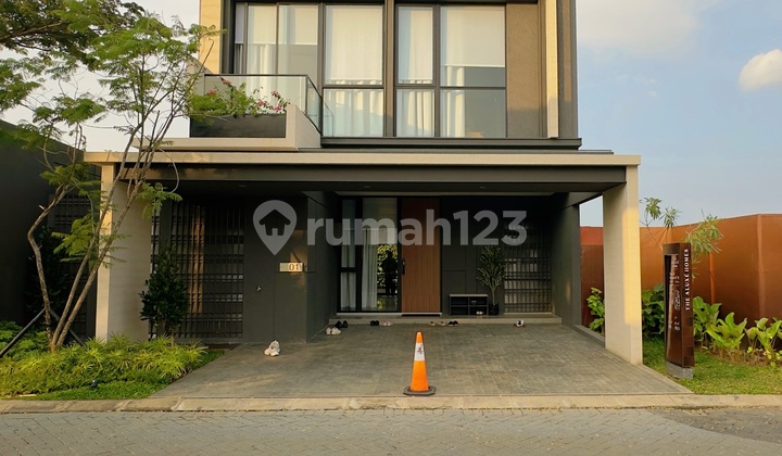 Luxury House in Makassar, Metro Street, Tanjung Bunga Luxury House in Makassar, Metro Street, Tanjung Bunga