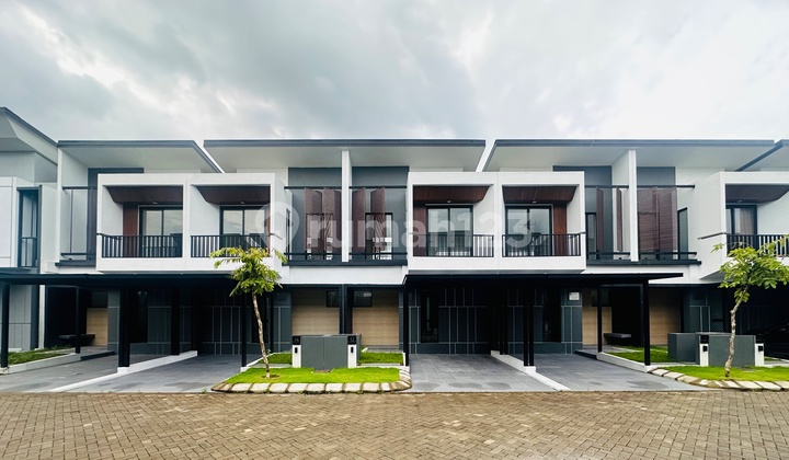 Rumah 2 Lantai Asri dan Sejuk di Makassar Rumah 2 Lantai Asri dan Sejuk di Makassar