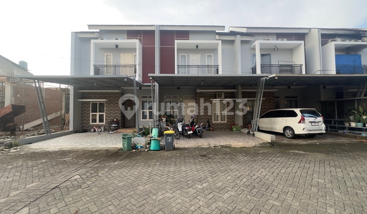 Rumah 2 Lantai Di Makassar Jalan Todopuli 1