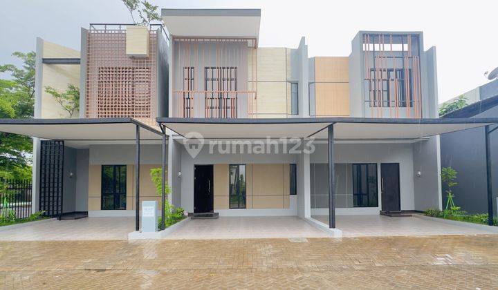 Rumah 3 Lantai di Jalan Hertasning Tun Abd Rasak, Makassar 1