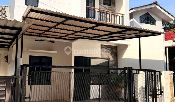 Rumah Modern Minimalis Dijual di Bsd Griya Loka 1